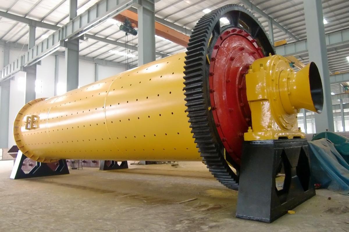 iron ore grinding mill working site